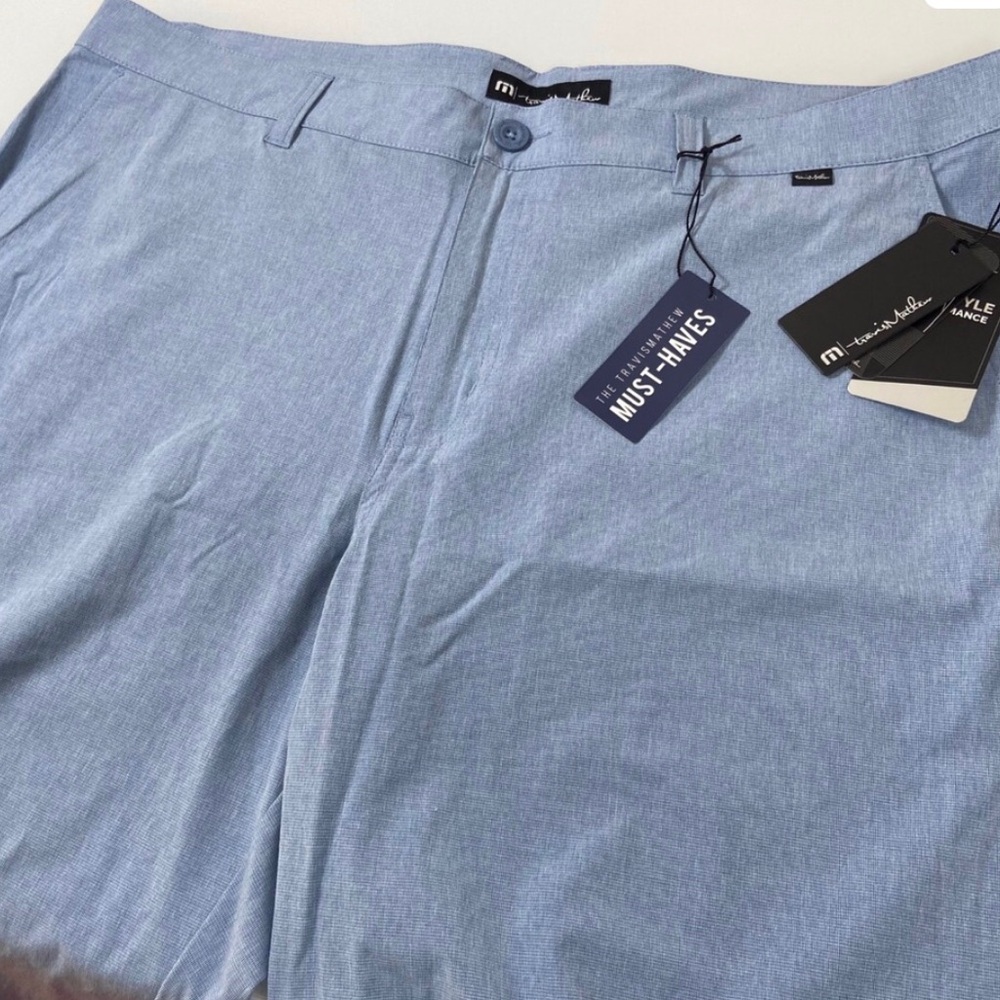 NWT Men’s Travis Mathew Light Blue Flat-Front Shorts 34